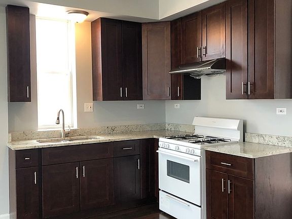 3rd image of 3436 S Wallace St Unit 3