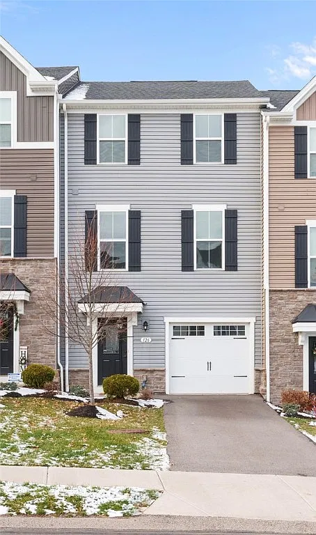 126 Providence Way photo 1