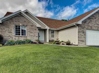 6721 Appell Ln, Cherry Valley, IL