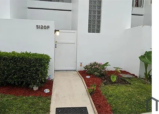 5120 Elmhurst Rd — Photo 2