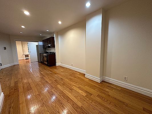 2nd image of 226 Atlantic Ave APT 3