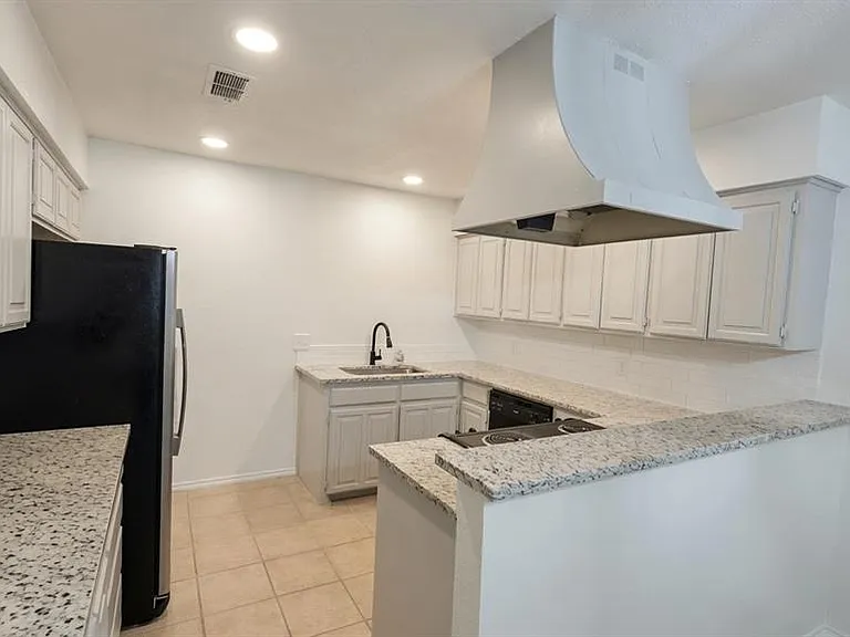 215 Mountainview Dr — Photo 8