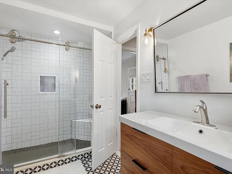 108 Oakmont Ct NE — Photo 14