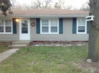 121 W McClure Ave, Bartonville, IL