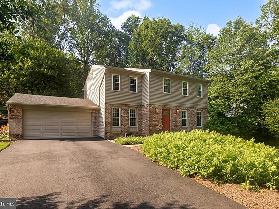 2nd image of 12141 Westwood Hills Dr