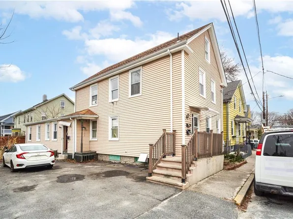 11 Union St, Warren, RI 02885