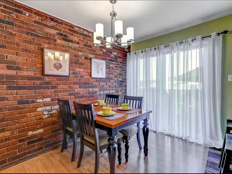 1210 Clarkson Ct #1210 — Photo 8
