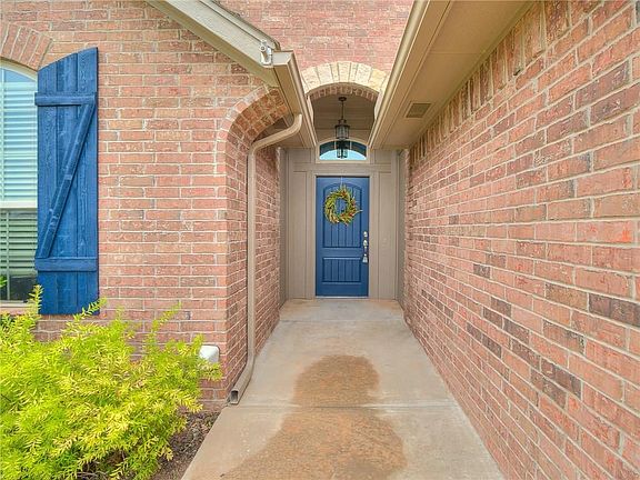3rd image of 17212 Triana Dr