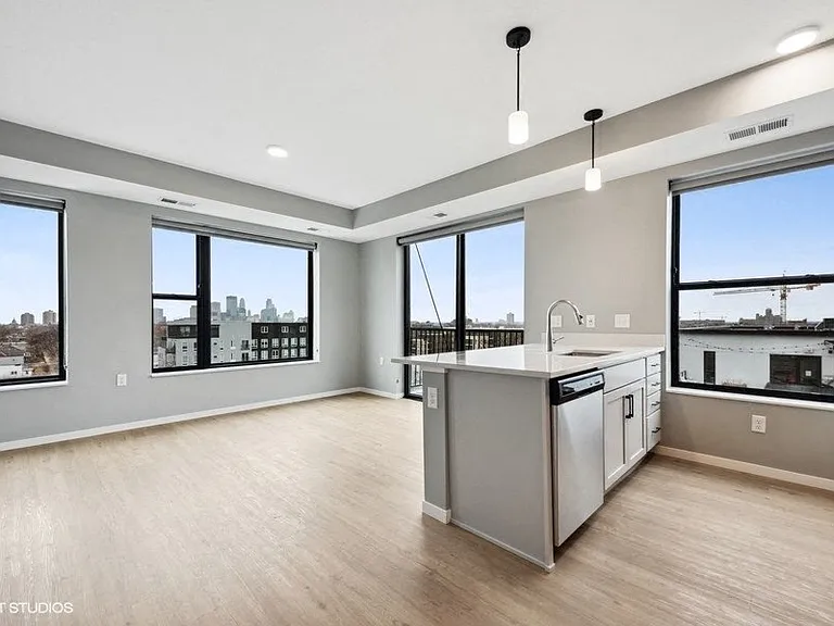 Lago Apartments — Photo 222