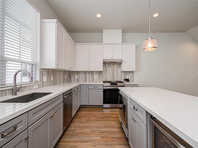 2818 Grand Fountains Dr #B — Photo 10