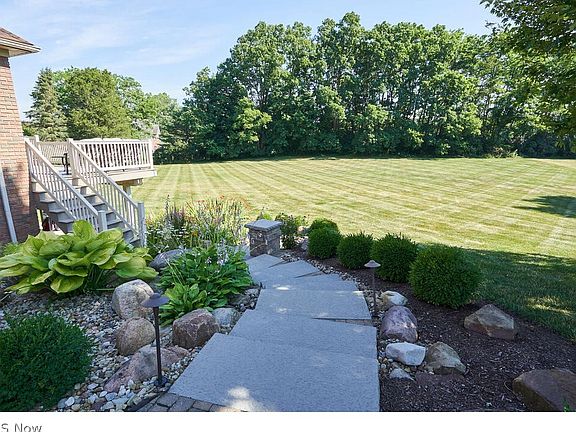 3rd image of 4875 Arbour Green Dr