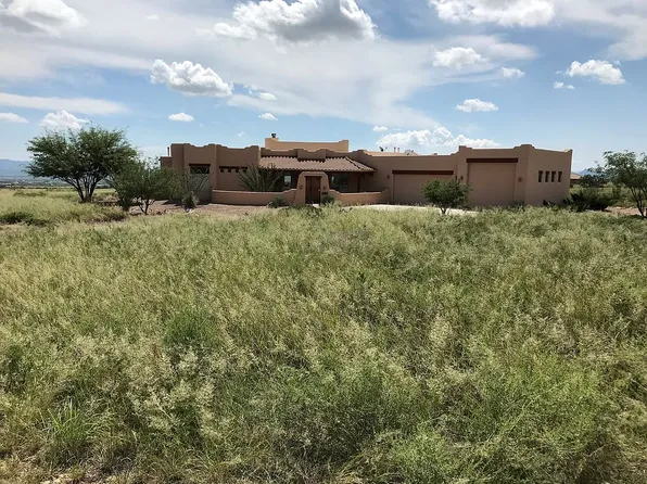 6090 E Molly Dr, Hereford, AZ 85615