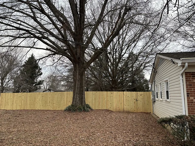 924 Chalet Dr — Photo 11
