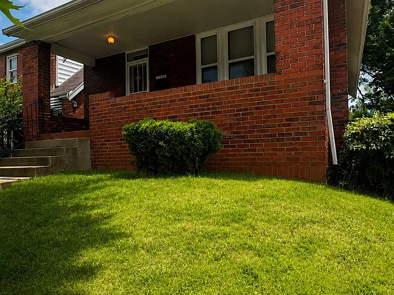 5430 N Kingshighway Blvd — Photo 17