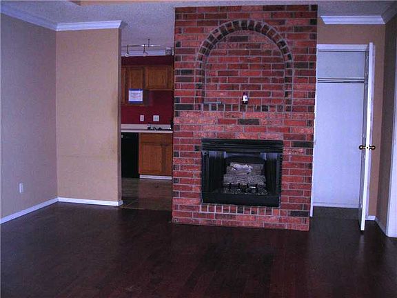 2nd image of 5723 W Fountain St