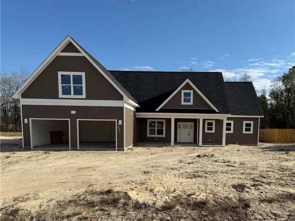 4135 Indian Summer Way, Hope Mills, NC 28348