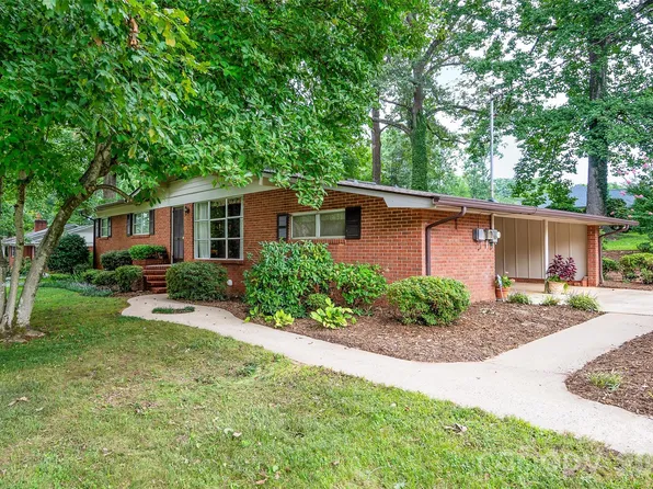 827 23rd Ave NE, Hickory, NC 28601