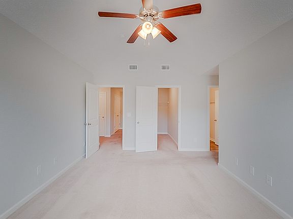 4th image of 4356 Aurora Cir