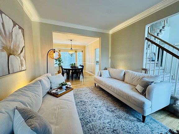 Living Room | Dinning Room