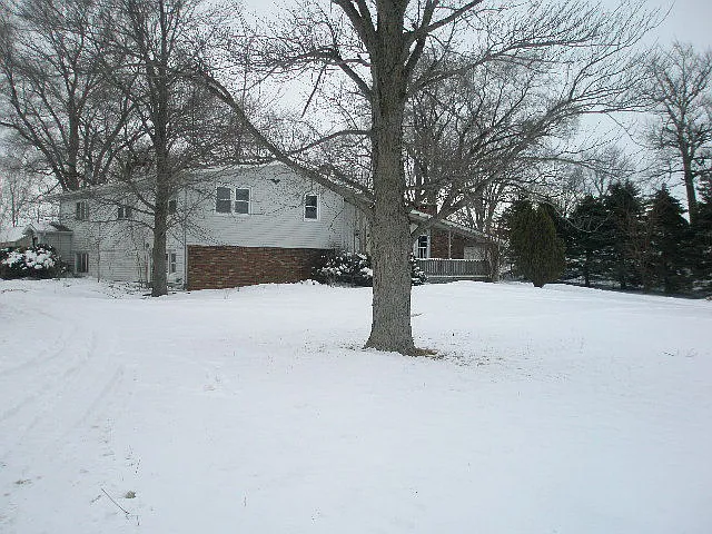 37223 N 1830 East Rd photo 1