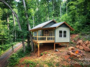 76 McKinney Rd, Asheville, NC 28805