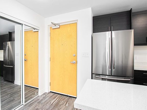 3rd image of 1675 Banwell Rd #307