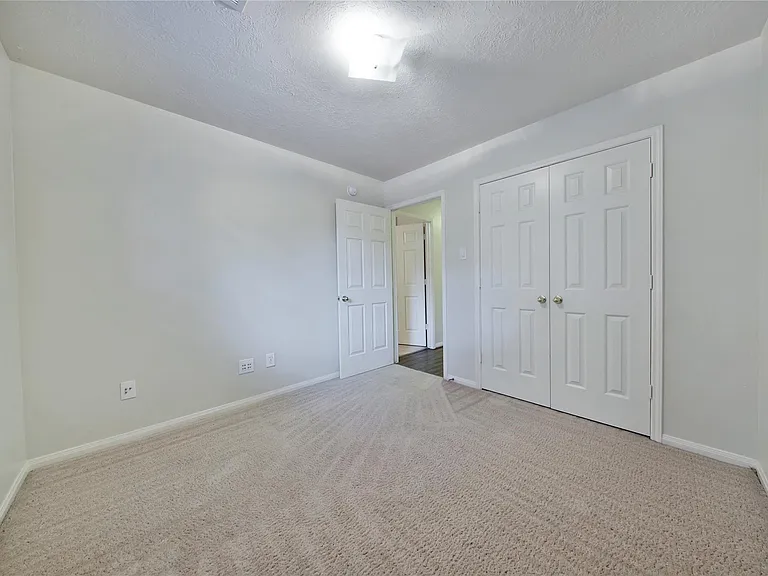 17210 Red River Trl — Photo 26