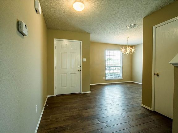 5th image of 9349 Goldenview Dr