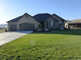 2385 E Riley Dr, Eagle Mountain, UT 84005