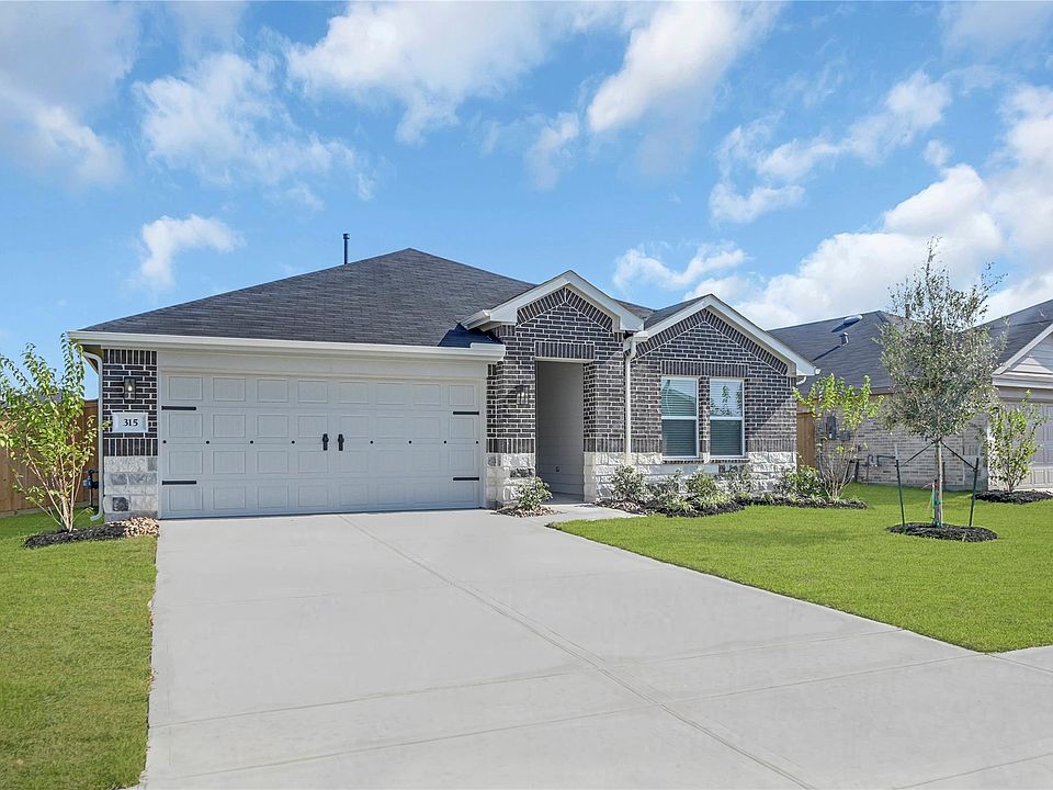1st image of 315 Chateau Bay Ln