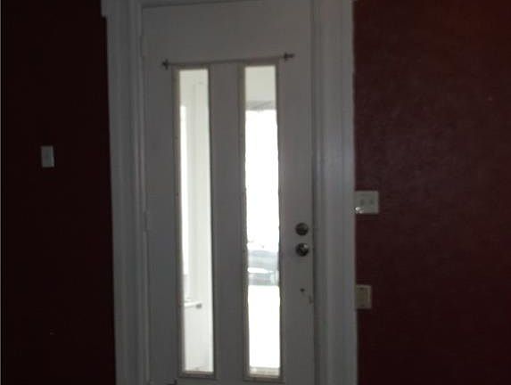 5th image of 307 W Main St