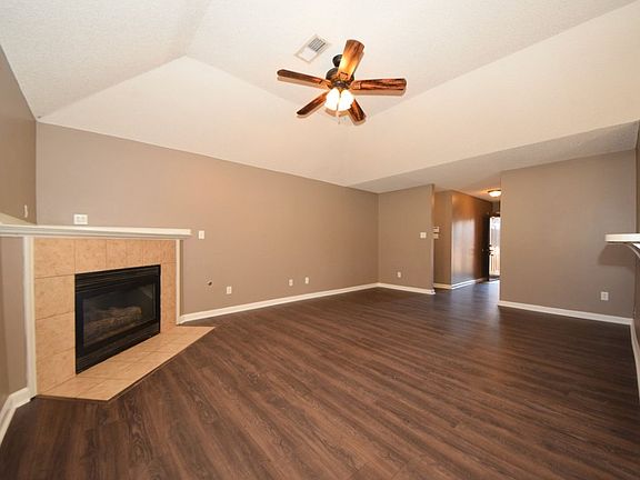 4th image of 6898 Skylar Mill Ave