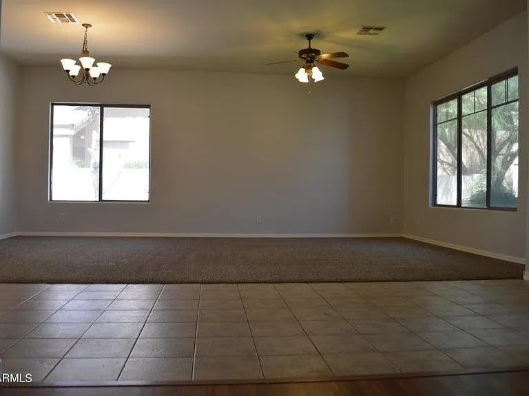 4132 E Carriage Ct — Photo 4