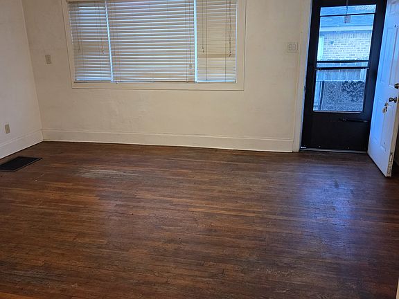 2nd image of 1511 Cary Ave #A