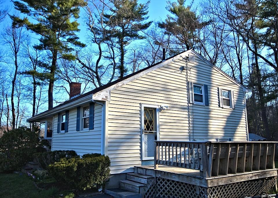 2nd image of 104 Quincy St