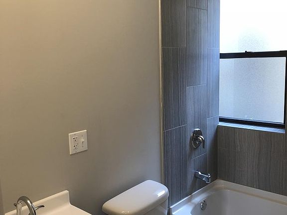 5th image of 4800 N Christiana Ave #4817-2W