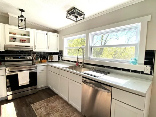 1184 State Route 138 NE, Greenfield, OH 45123