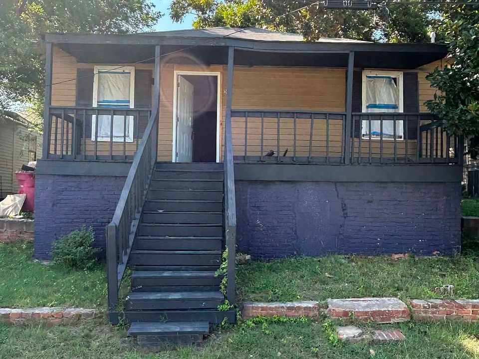 1st image of 285 Moughon St