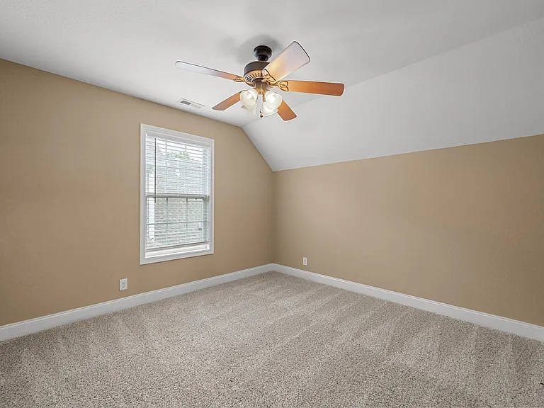 268 Turnberry Cir — Photo 29
