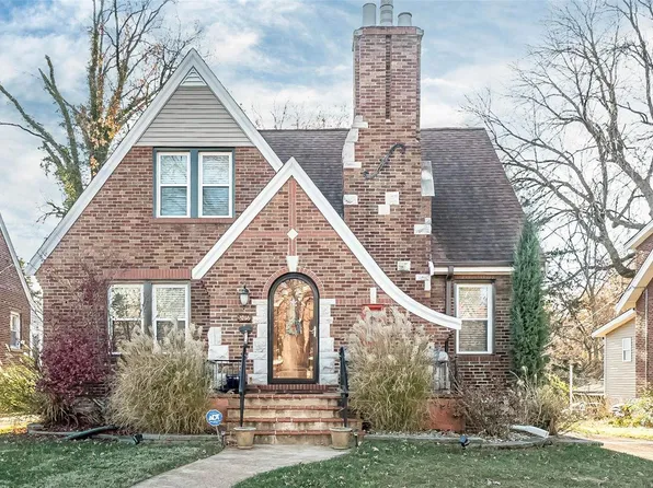 8268 Glen Echo Dr, Saint Louis, MO 63121