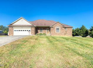 116 Thorps Chapel Rd, Rogersville, TN 37857