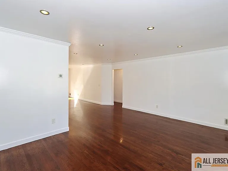 1299 Kline Pl — Photo 11