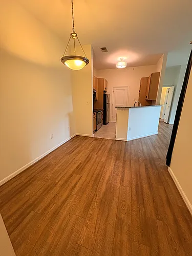 765 Walker Sq #4C Photo 1