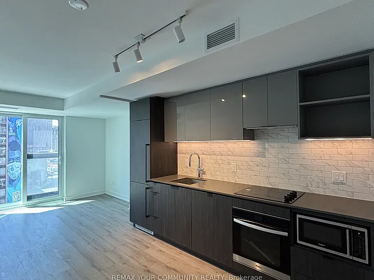 252 Church St #702 — Photo 5