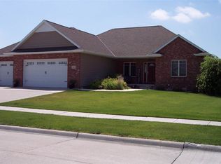 1109 E 65th Street Pl, Kearney, NE 68847