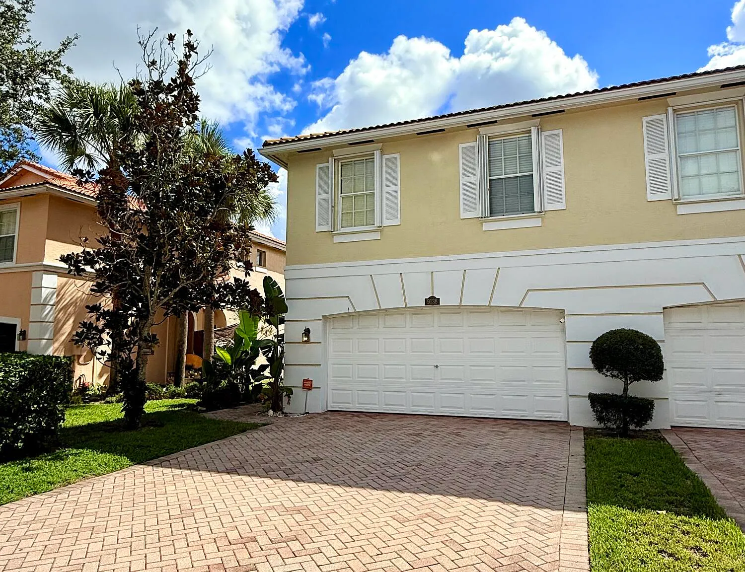 3 bed, 2.5 bath, 1774 sqft, $3,650 — Photo 2