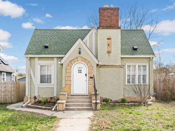 2614 Queen Ave N, Minneapolis, MN 55411