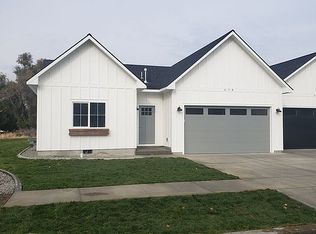 658 SW Mount Hood Ave, Boardman, OR 97818