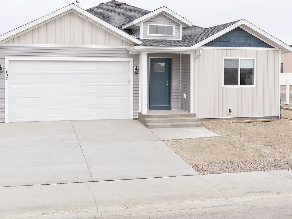 Traditional Elevation with Optional Dormer