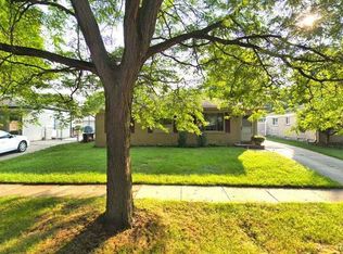 645 Georgetown St, Canton, MI 48188